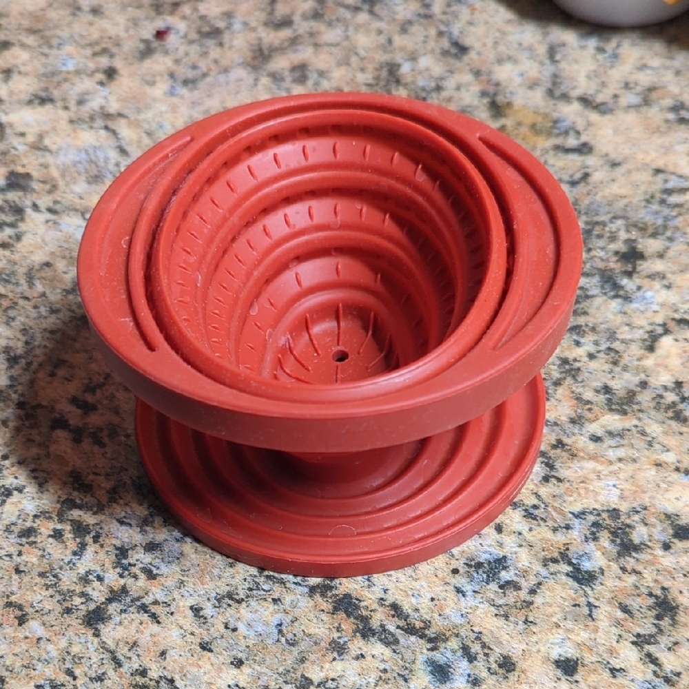 Collapsible Red Silicone Coffee Dripper